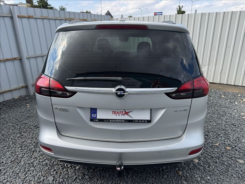Opel Zafira 1,6 CDTi 100kW TOURER tažné - fotka 11 z 50