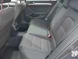 Volkswagen Passat (2015) 2.0TDi, AC, LED, park.asist - náhled 10
