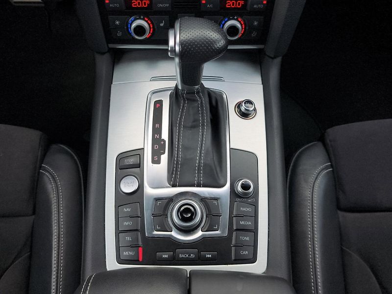 Audi Q7 (2015) S-line Quattro 3.0 TDI 180kW, - fotka 24 z 30