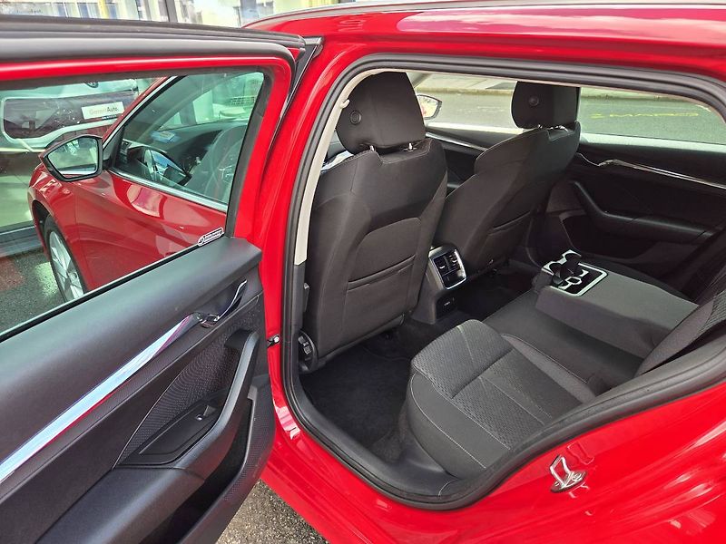 Škoda Octavia (2022) 1.5 TSI DSG Style+ - fotka 27 z 37