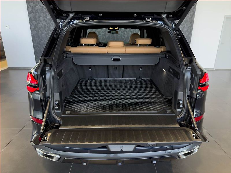 BMW X5 (2024) xDrive30d - fotka 10 z 20
