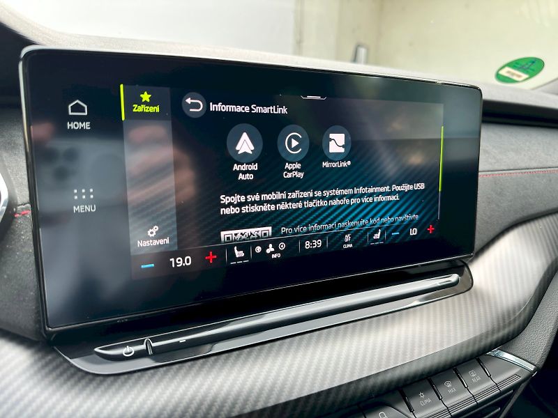Škoda Octavia (2023) 2.0 TDI 147kW DSG 4x4 RS Combi - fotka 18 z 24