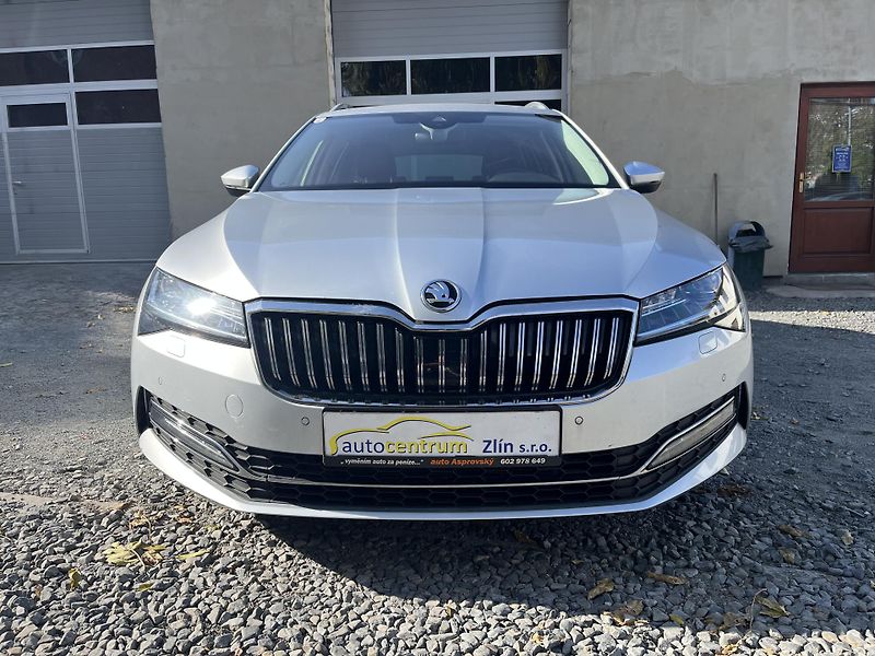 Škoda Superb (2022) 2,0 TDi 110 Kw DSG AMBIENTE + - fotka 2 z 18