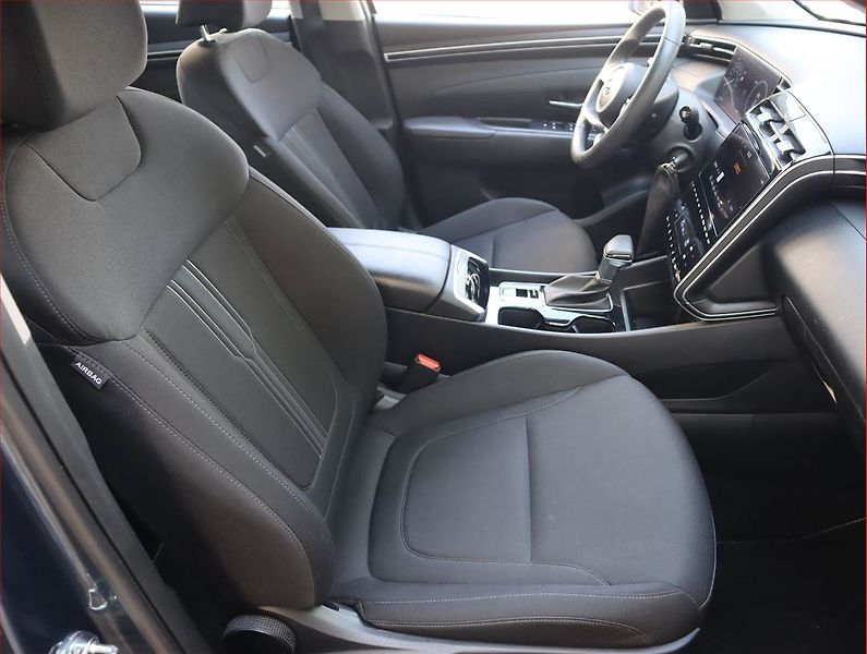 Hyundai Tucson (2023) 1.6 CRDi 48V MHEV - fotka 9 z 20