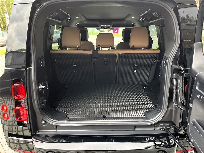 Land Rover Defender (2026) 110 D350 X-DYNAMIC HSE - fotka 6 z 35