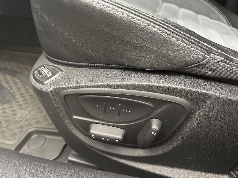Renault Laguna 2.0 dCi Dynamic - fotka 8 z 22