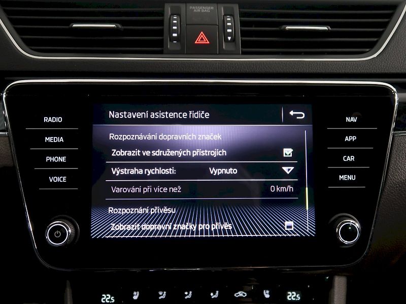 Škoda Superb (2020) LAURIN&KLEMENT 2.0TDI 140KW DS - fotka 34 z 48