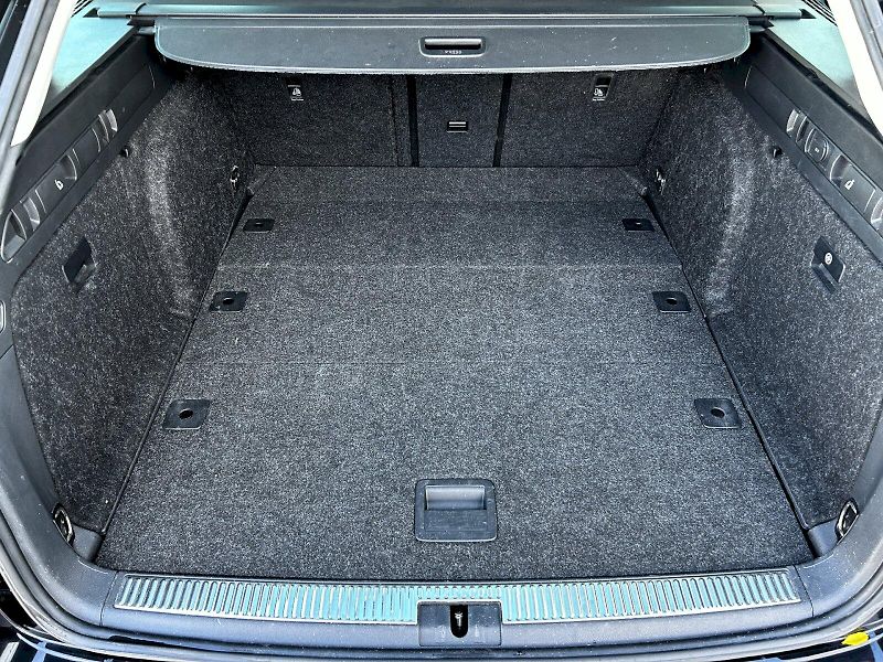 Škoda Superb (2021) Combi 2.0 TDI 147kW 4x4 DSG Sc - fotka 31 z 35