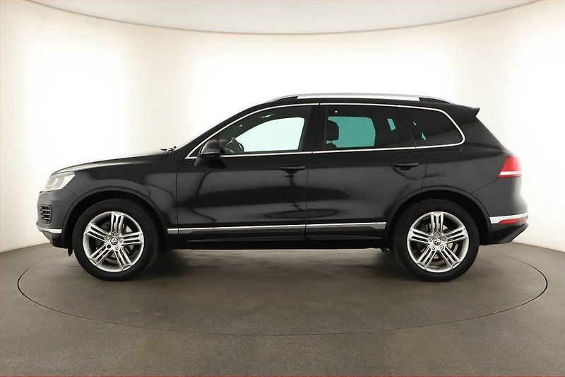Volkswagen Touareg (2015) 3.0 TDI, 4X4, Automat, Kůže - fotka 3 z 19