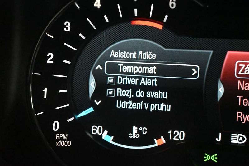 Ford Mondeo (2022) 2.0 LED ACC SONY Tažné TITANIU - fotka 35 z 43