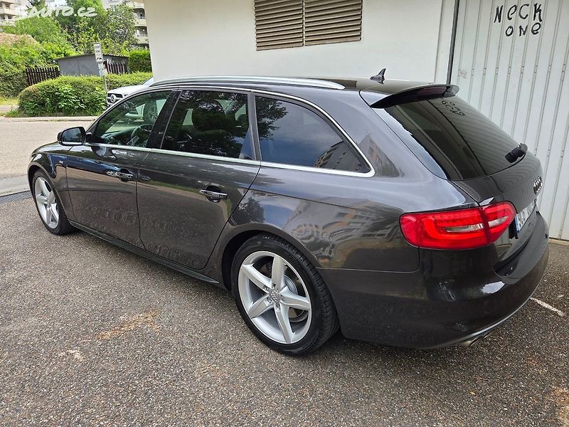 Audi A4 (2015) 2.0TDI 140kw S line Quattro - fotka 4 z 39