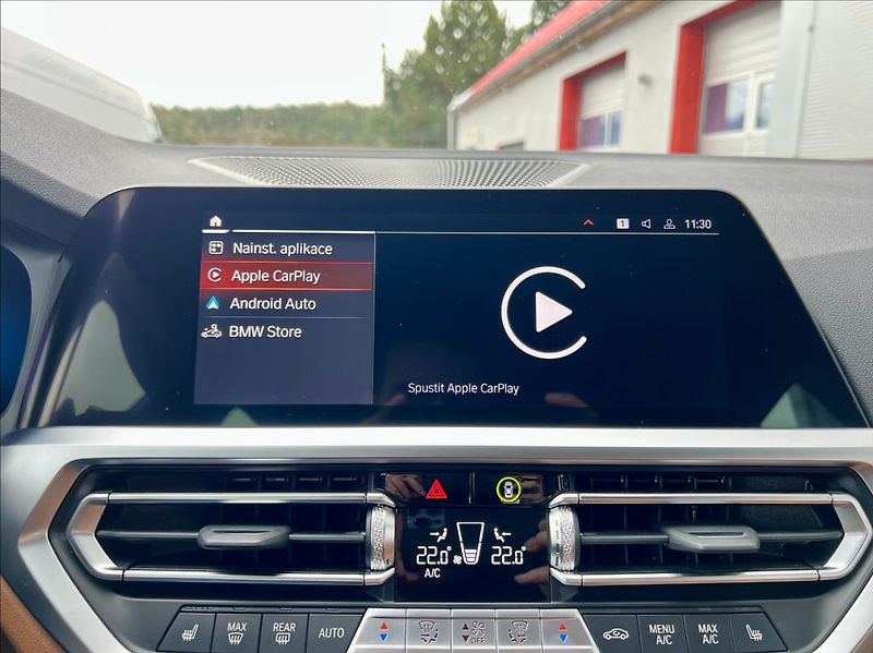 BMW Řada 3 330D xDrive M SPORT záruka - fotka 41 z 57