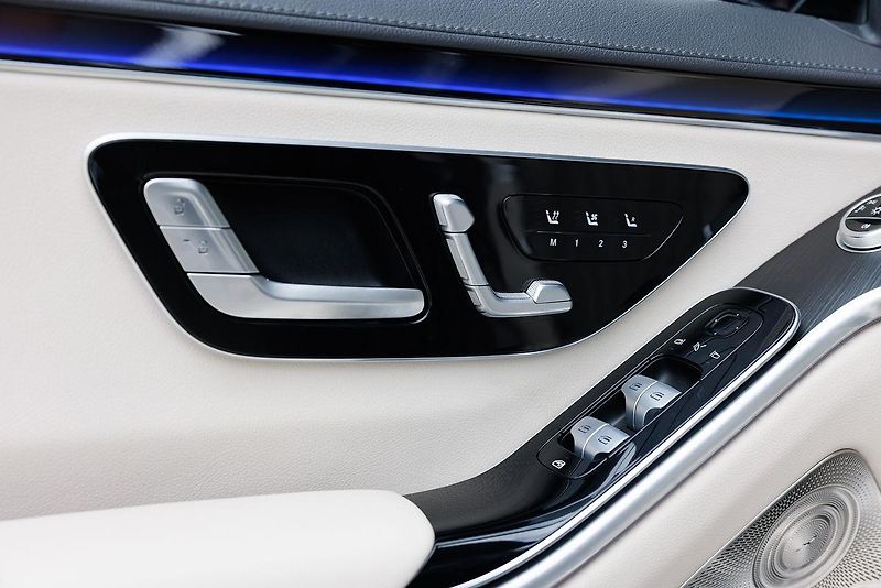 Mercedes-Benz Třídy S (2023) S 450 4Matic Long AMG Line - fotka 57 z 67
