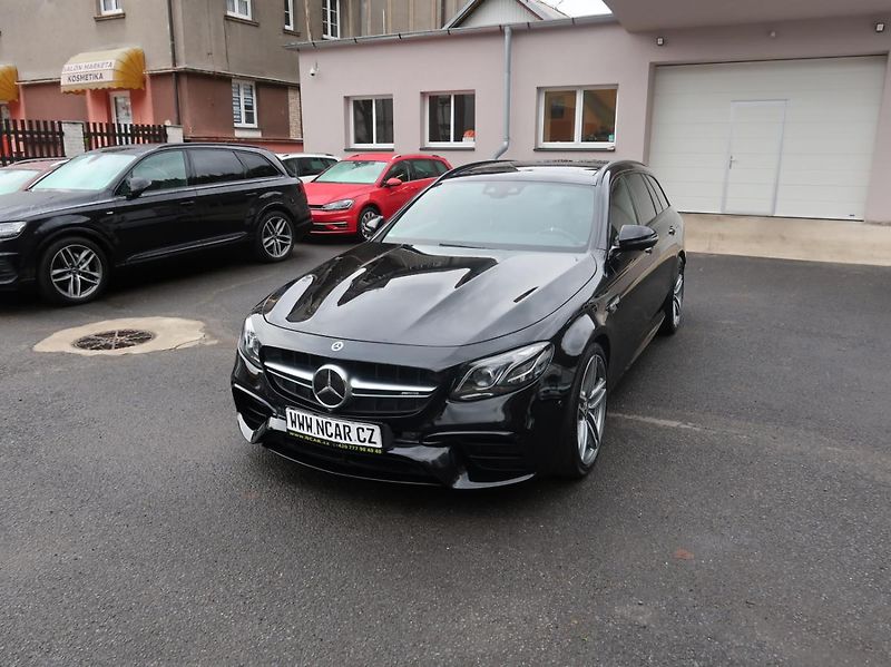 Mercedes-Benz Třídy E 63S AMG 4MATIC+,450kw,20ALU - fotografie inzerátu