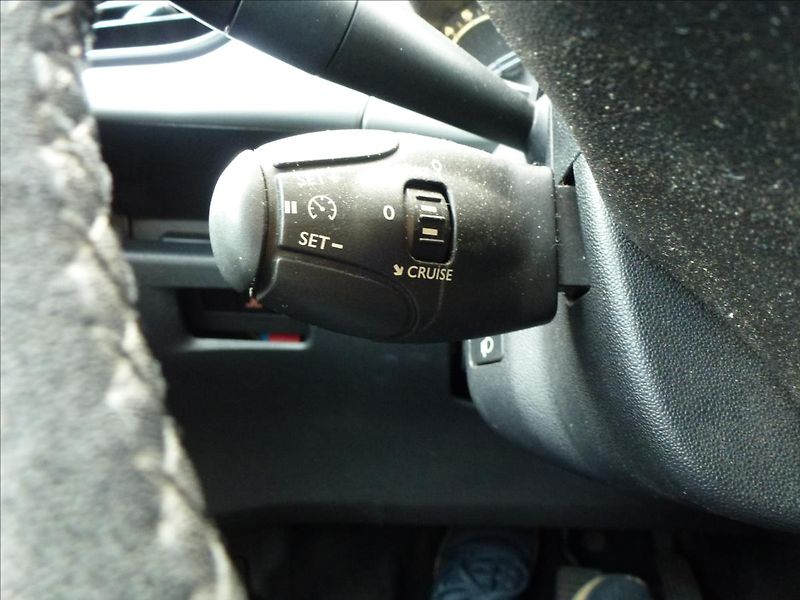 Citroën C3 1,4 i Black Edition - fotka 33 z 48
