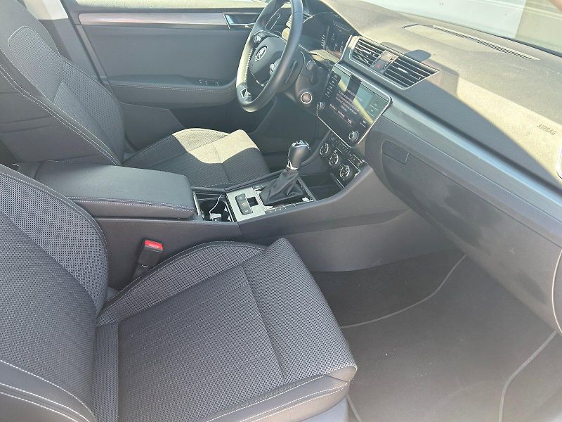 Škoda Superb (2023) COM GRT STY 4X4 TD 140/2.0 A7A - fotka 26 z 31