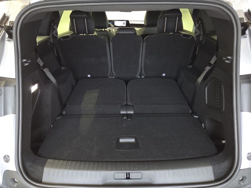 Peugeot 5008 (2025) ALLURE Hybrid 136 e-DSC6 - fotka 10 z 18