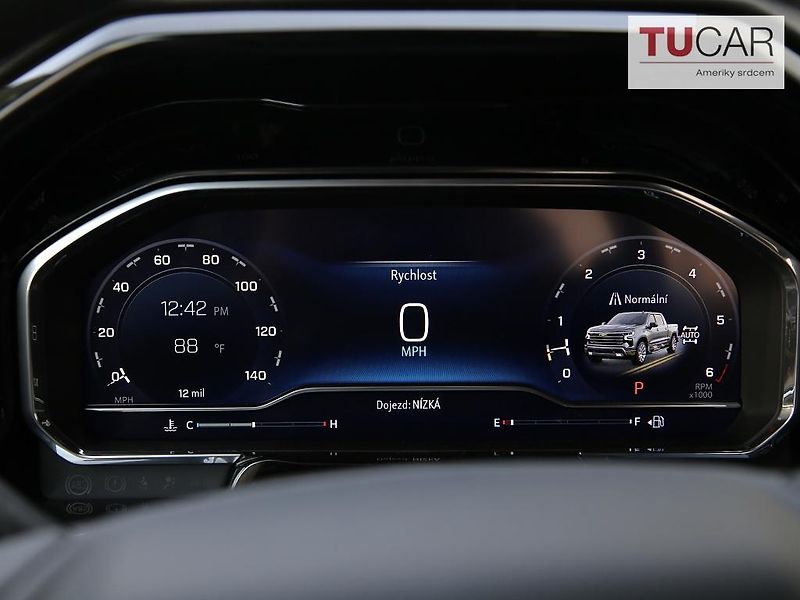Chevrolet Silverado (2025) High Country 6.2 V8  - fotka 22 z 47