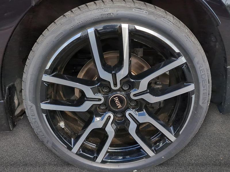 Mini Cooper S 5-doors - fotka 16 z 18