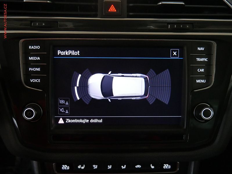 Volkswagen Tiguan (2017) 2.0 TDI, DSG - fotka 15 z 18