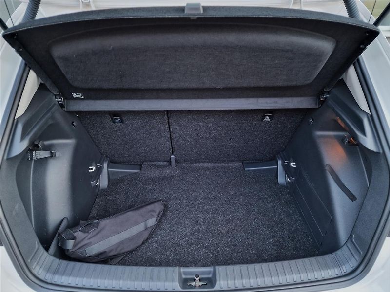 Škoda Fabia 1.0TSI Ambition,ČR,1.Majitel - fotka 16 z 43
