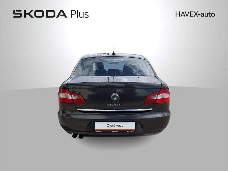 Škoda Superb (2009) 2.0 TDI Ambition - fotka 28 z 28