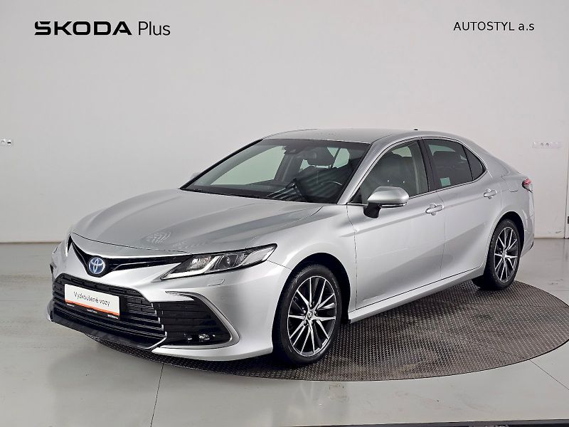 Toyota Camry (2023) 2.5HEV 218k PRESTIGE - fotografie inzerátu