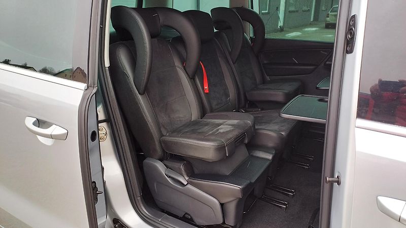 Volkswagen Sharan 2.0 TDI 135kW 4Motion HIGHLINE - fotka 14 z 50