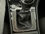 Volkswagen Golf 1,5   TSI 110kW,SOUND,SERVISKA - náhled 23