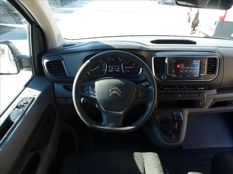 Citroën SpaceTourer 1,5 BHDI L2 Long 8míst TZ klim - fotka 31 z 49