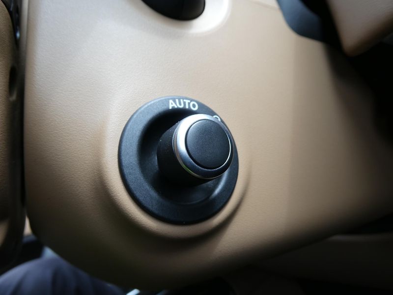 Land Rover Range Rover 3,0 Autobiography P460e - fotka 23 z 44