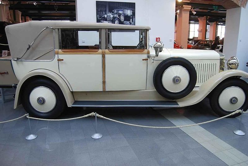 Prezidentská Škoda Hispano-Suiza