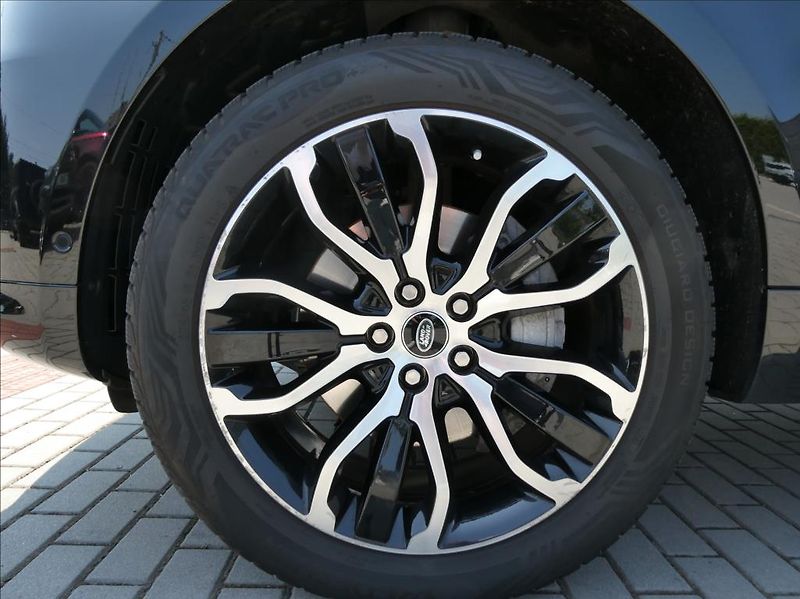 Land Rover Range Rover Sport 3,0 D300 HSE,ČR,2.maj,tažné - fotka 10 z 38