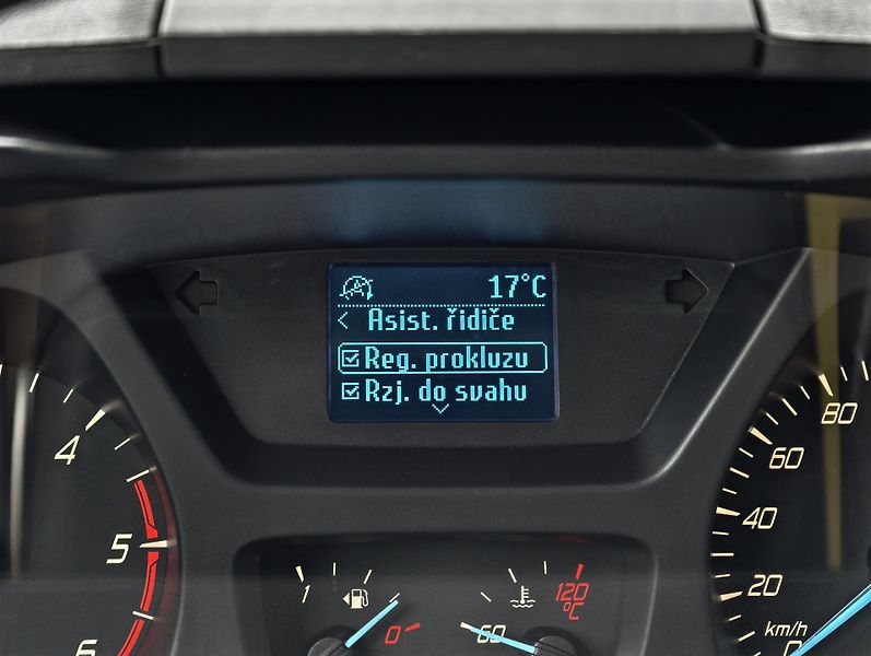 Ford Tourneo Custom 2.0 EcoBlue 125kW, 9 MÍST, L2 - fotka 17 z 25
