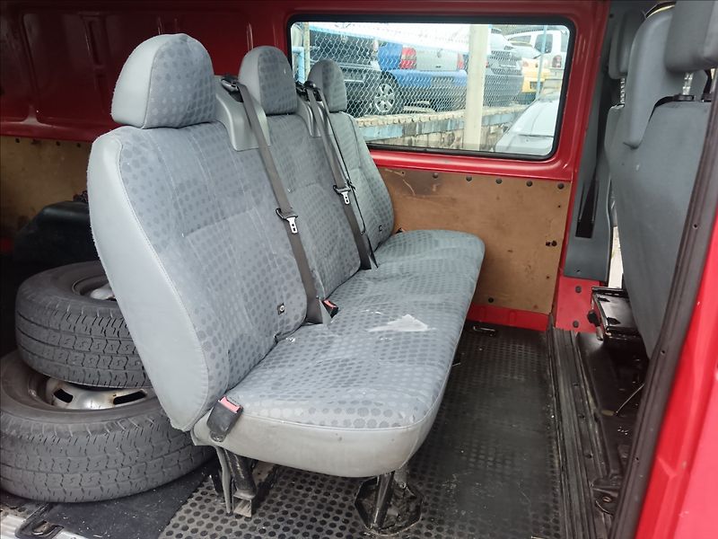 Ford Transit 2,2 TDCi 6míst - fotka 17 z 21