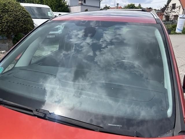 Ford Galaxy 2,0TDCi Ghia 7míst - fotka 17 z 54