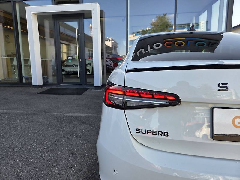 Škoda Superb (2026) 2.0 TDI Sportline - fotka 9 z 49