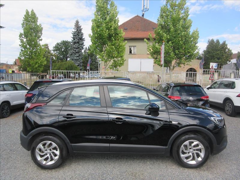 Opel Crossland 1,2 Turbo 81 kW - fotka 4 z 19