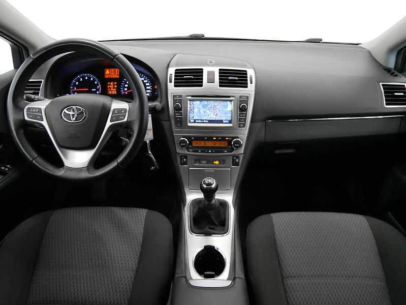 Toyota Avensis - fotka 5 z 24