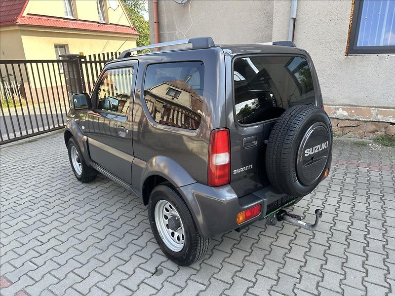Suzuki Jimny 1,3 4x4 TAŽNÉ - fotka 8 z 19