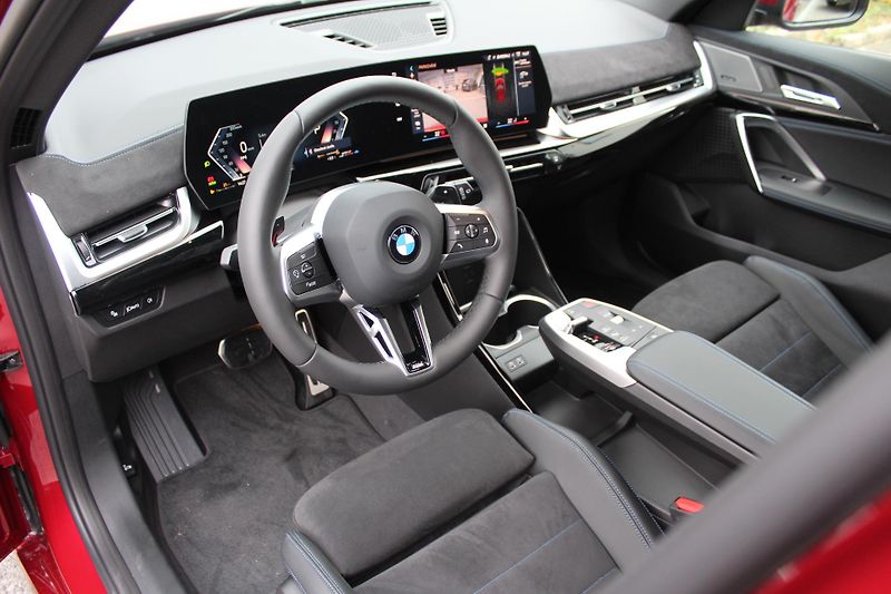 BMW X1 sDrive 18i - fotka 8 z 13