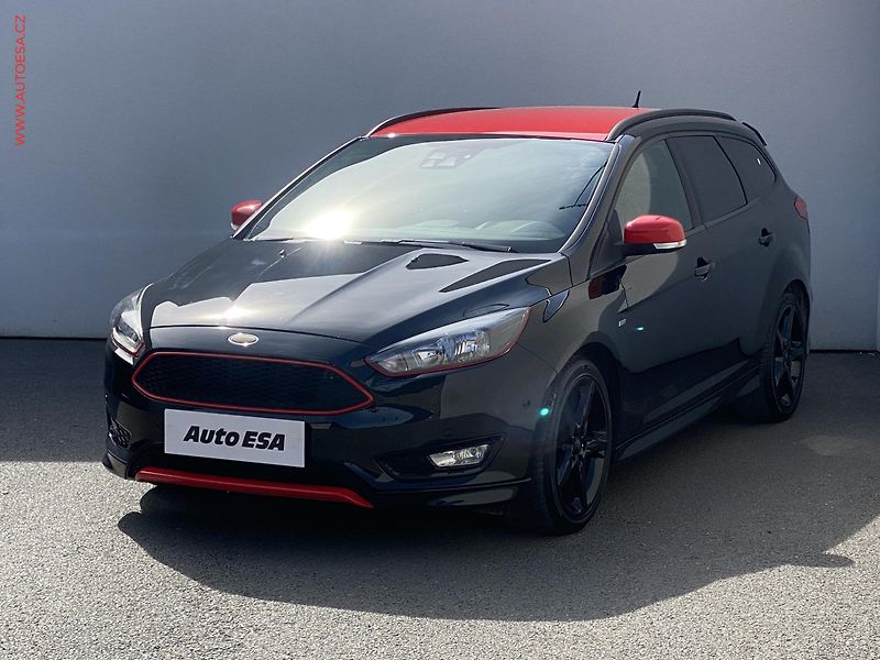 Ford Focus (2017) 1.5 EcoBoost, ČR, Sport, navi - fotka 3 z 19