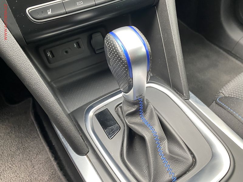 Renault Mégane (2018) 1.6TCe, GT Line, AT - fotka 15 z 17