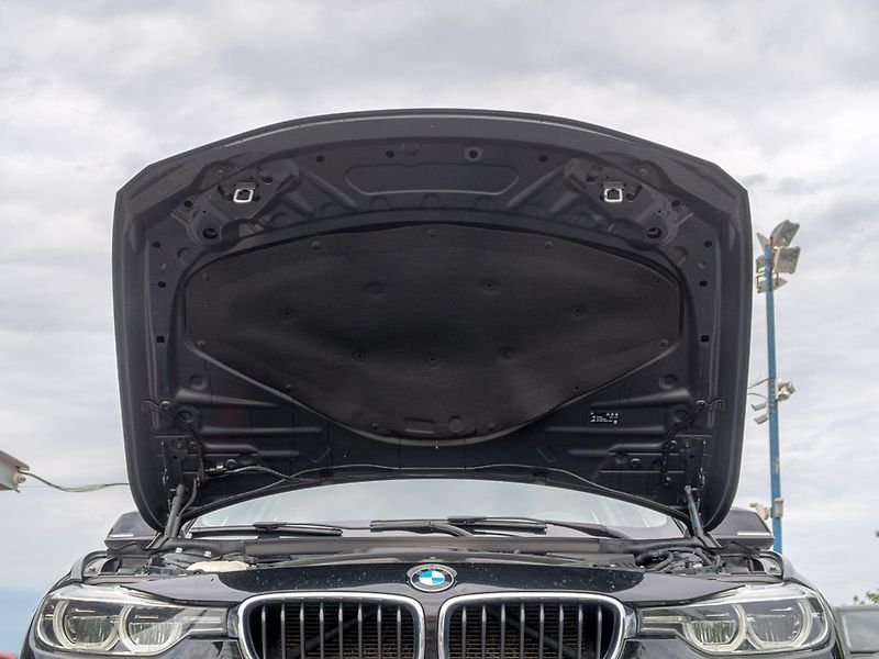BMW Řada 3 (2017) 325D 165KW NAVI – LED - fotka 46 z 48
