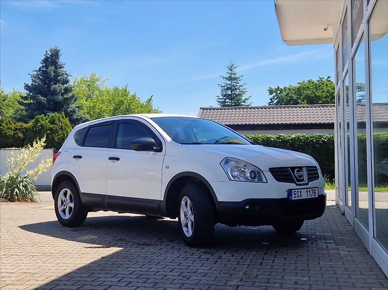 Nissan Qashqai 1,6 DCI  AUTOKLIMA +ZIM.KOLA - fotka 7 z 27