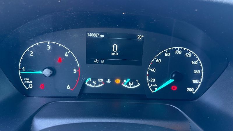 Ford Transit (2019) 2.0TDCí *L2H2*ALU*Tažné* - fotka 14 z 21