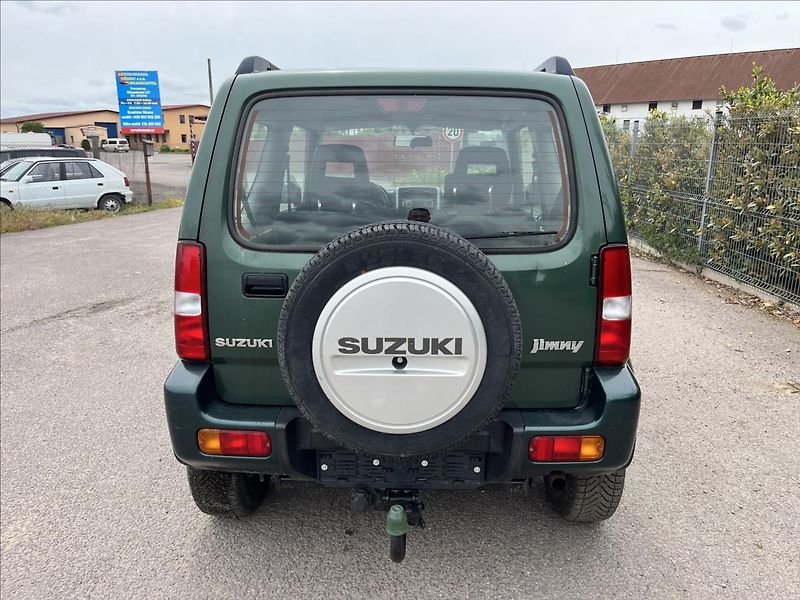 Suzuki Jimny 1,3 i RANGER 4x4 SERVIS TAŽNÉ - fotka 7 z 32