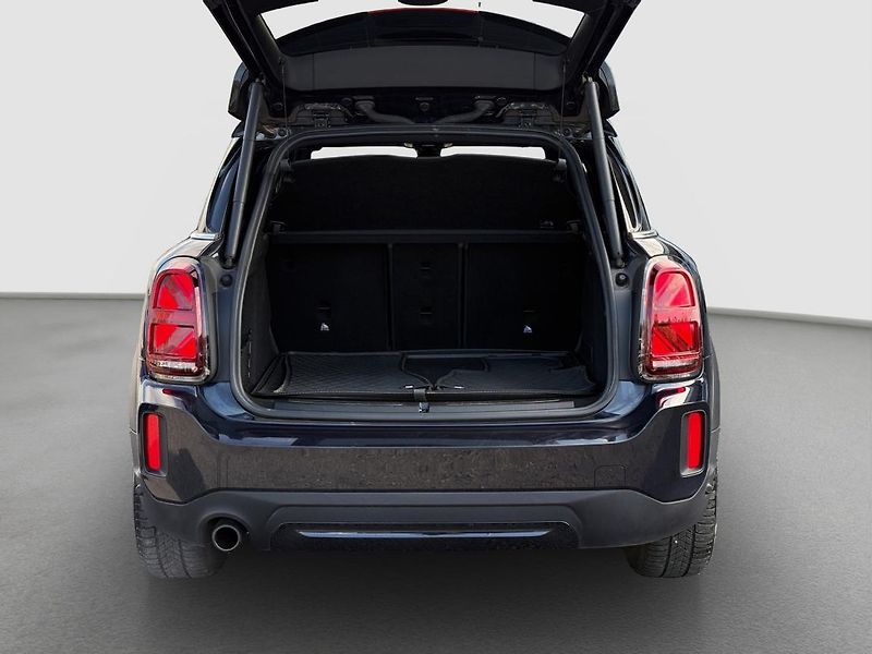 Mini Countryman Cooper ALL4 - fotka 17 z 18