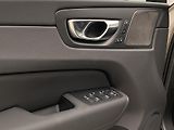 Volvo XC60 (2026) T6 AWD AUT DARK PLUS - náhled 28