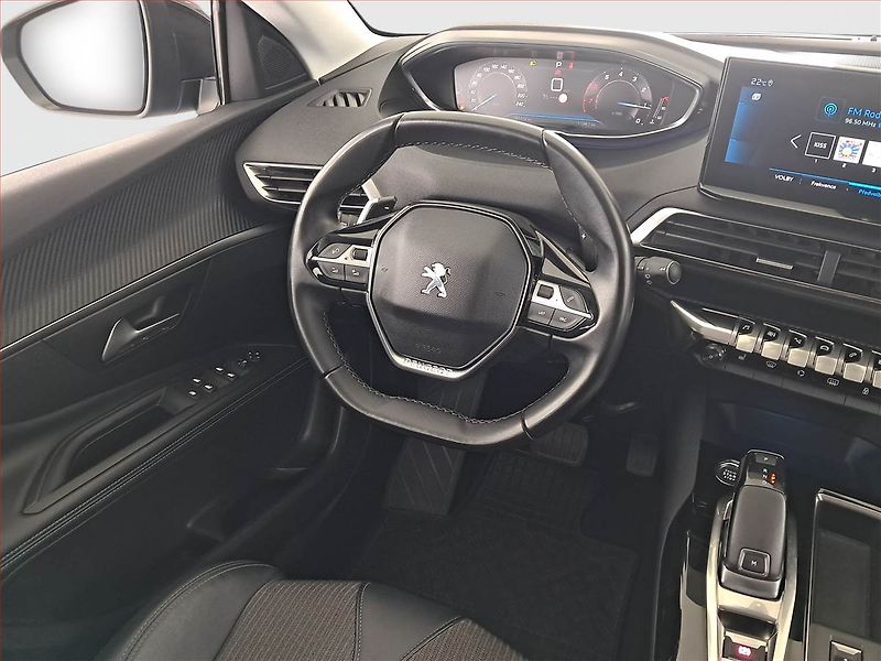 Peugeot 3008 (2022) 1.2 PureTech, Automat, ČR - fotka 7 z 16